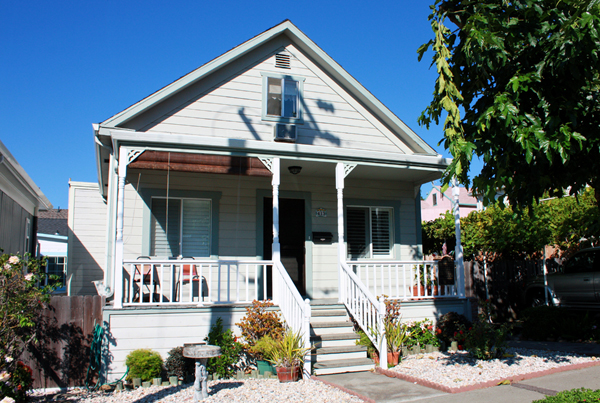 click to view larger image A fisherman's cottage from the early 1900s in Martinez, CA.