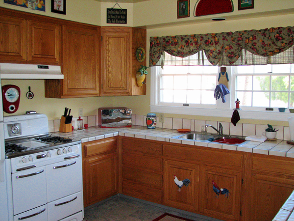 click to view larger image A beautiful Wedgewood stove in an updated kitchen in Martinez, CA.
